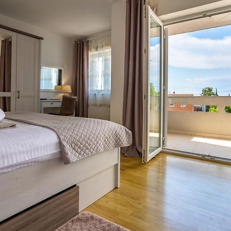 Apartment Demo Malinska Eksteriør bilde
