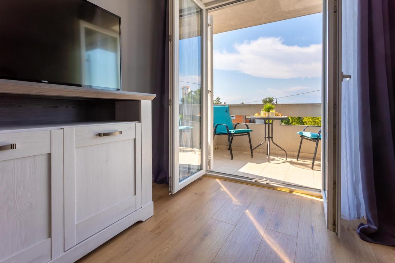 Apartment Demo Malinska Eksteriør bilde