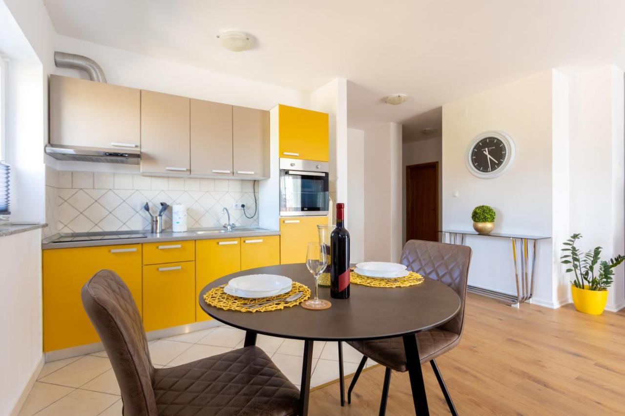 Apartment Demo Malinska Eksteriør bilde