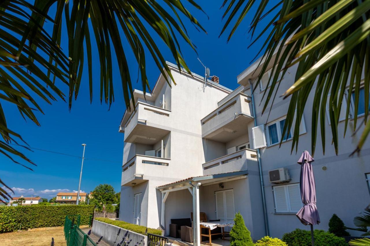 Apartment Demo Malinska Eksteriør bilde