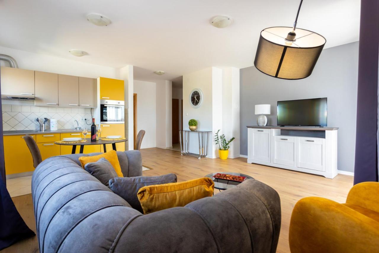 Apartment Demo Malinska Eksteriør bilde